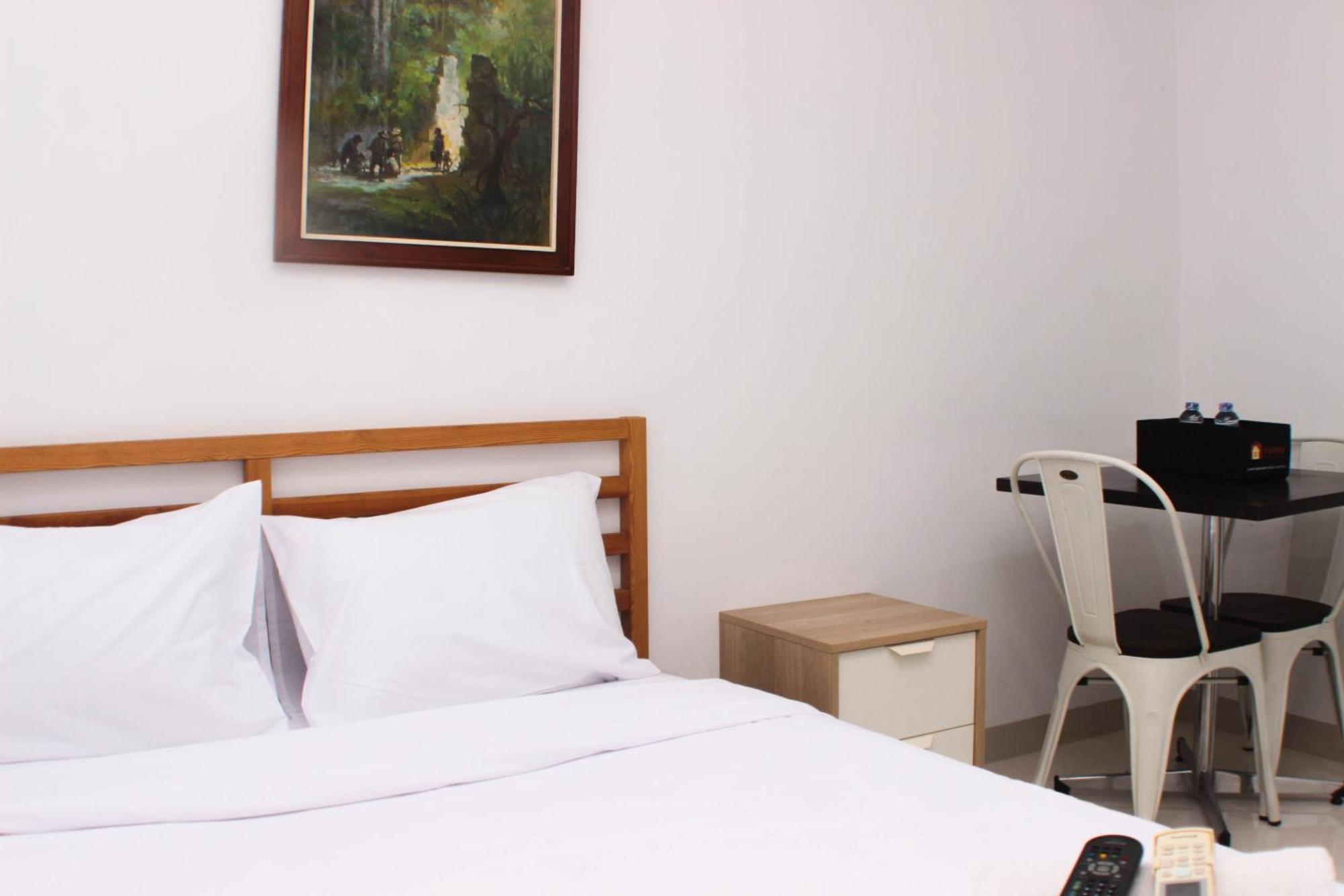 Apartemen Elegant At Azalea By Travelio Bekasi